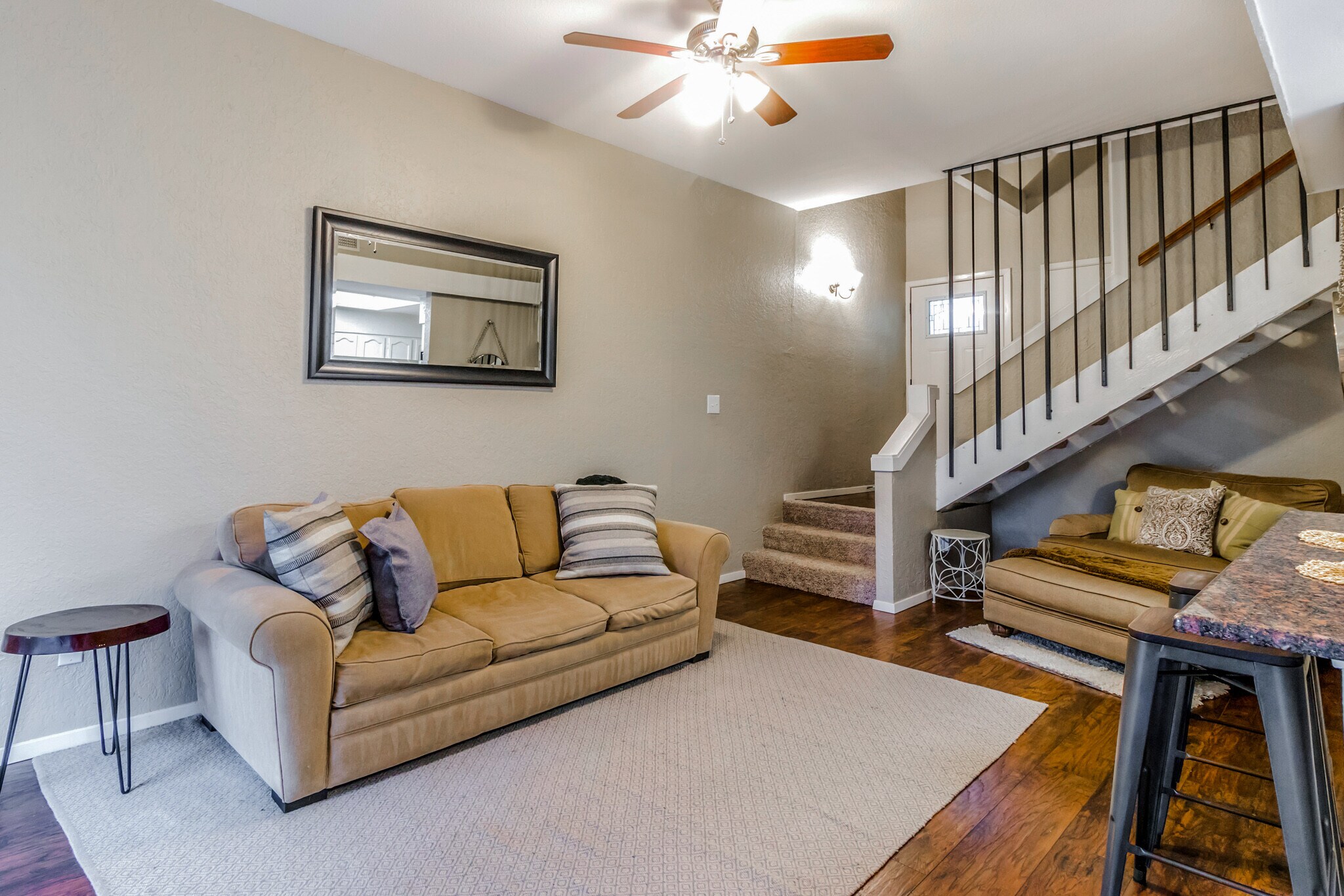 Building Photo - 2008 Jones Rd