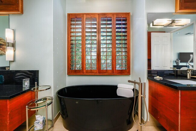 Building Photo - 81347 Camino Sevilla