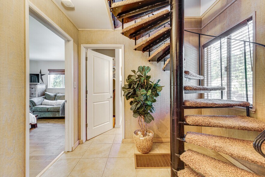 Building Photo - 1309 Moritz Ct