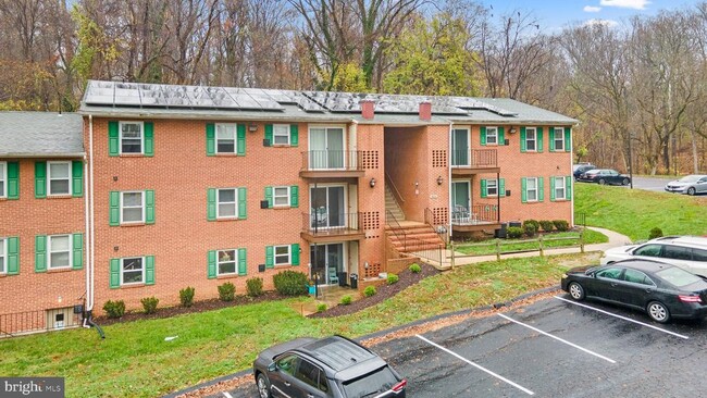 Building Photo - 3614 Court House Dr