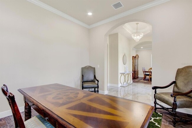 Building Photo - 6028 Sundown Dr