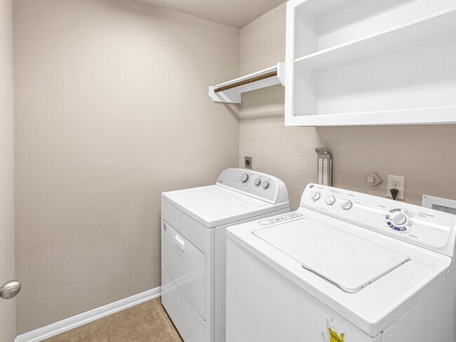 Building Photo - 20622 Sage Rain Ct