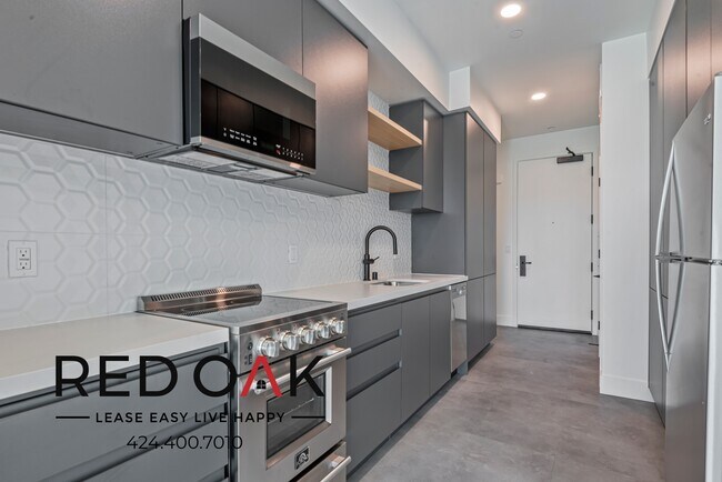 Building Photo - 3450 W 43rd St