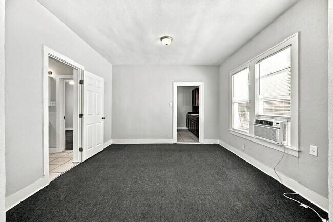 Building Photo - 1114 Gibbs St