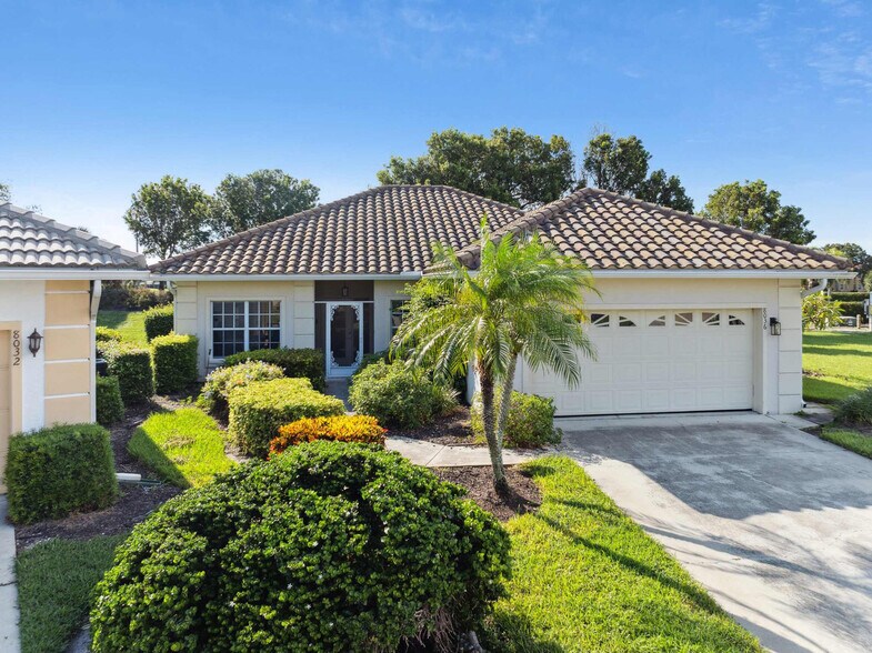 Building Photo - 8036 Belmont Ct