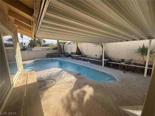 Building Photo - 4171 Victoria St