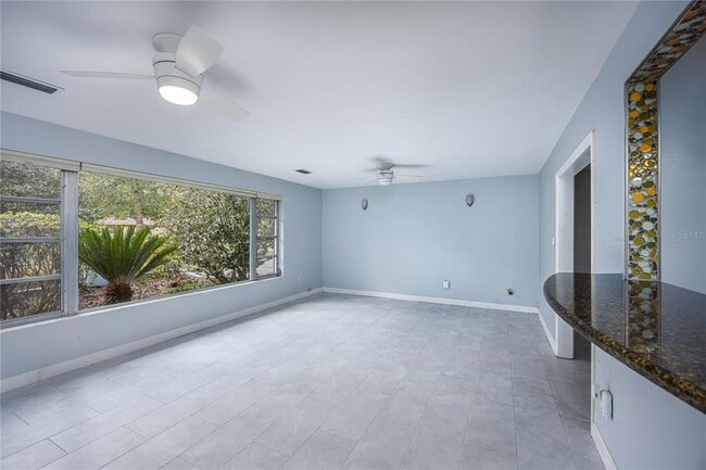 Building Photo - 1421 NW 30th St