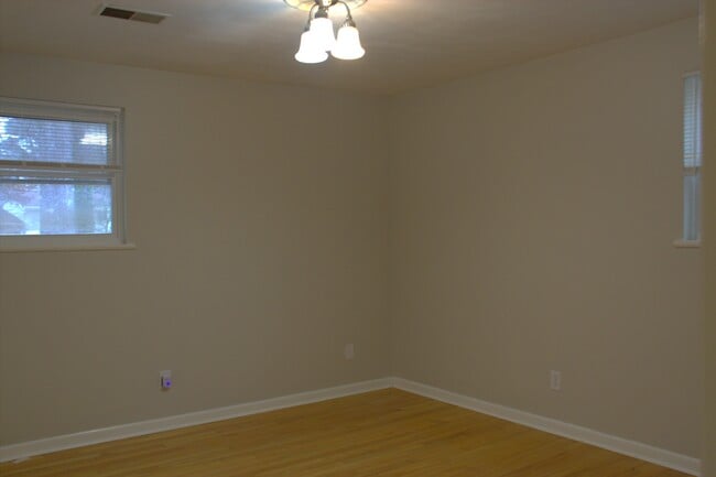 Building Photo - 514 Delaney Rd NW