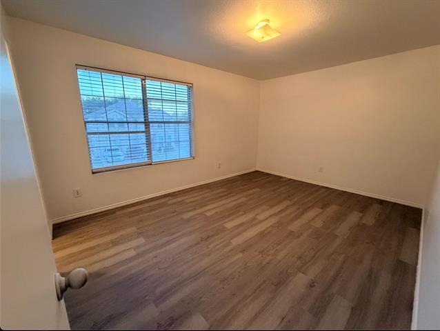 Building Photo - 8440 Shallow Creek Dr