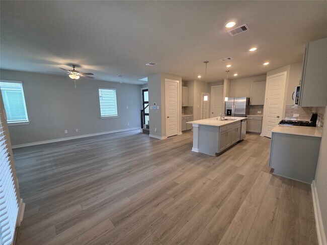 Building Photo - 4114 Glowing Hearth Dr