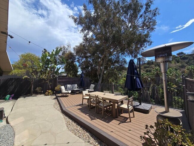 Building Photo - 5539 Baja Dr