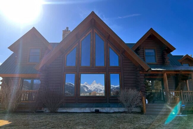 Building Photo - 2477 Middle Teton Rd
