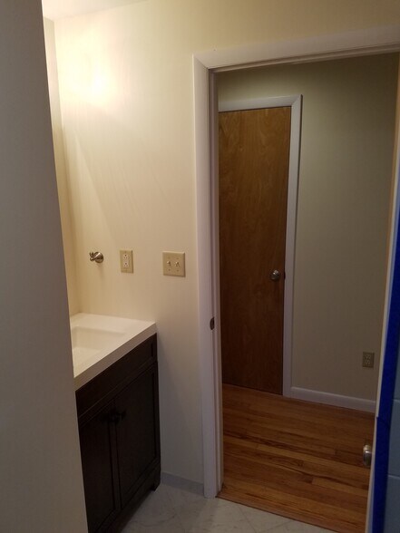 Bathroom - 30 Jenkinstown Rd