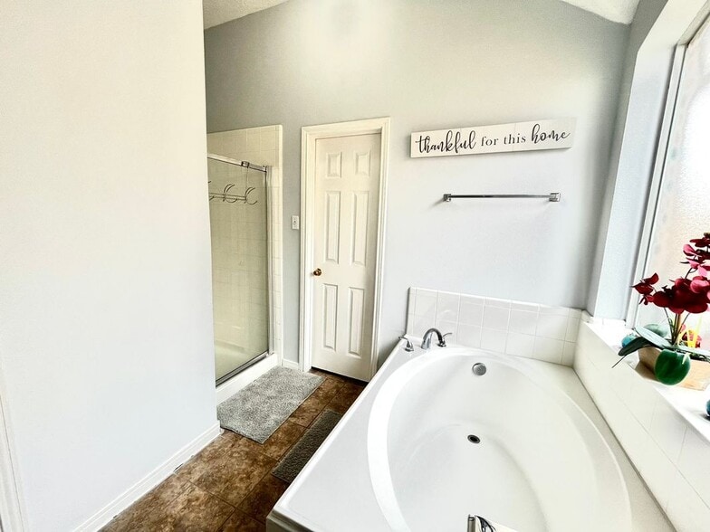 Building Photo - 10807 Summer Meadows Ct