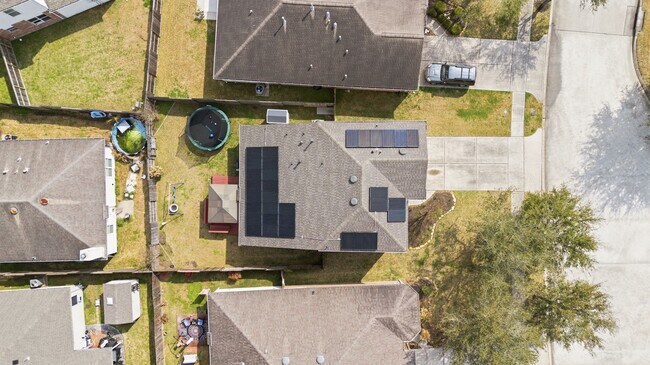 Building Photo - 2712 Woodspring Acres Dr