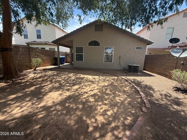 Building Photo - 3236 E Kerry Ln