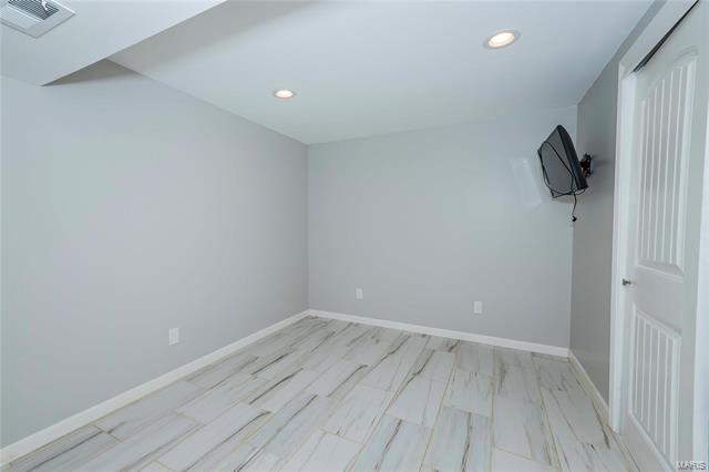 Building Photo - 2336 Dartmouth Bend Dr