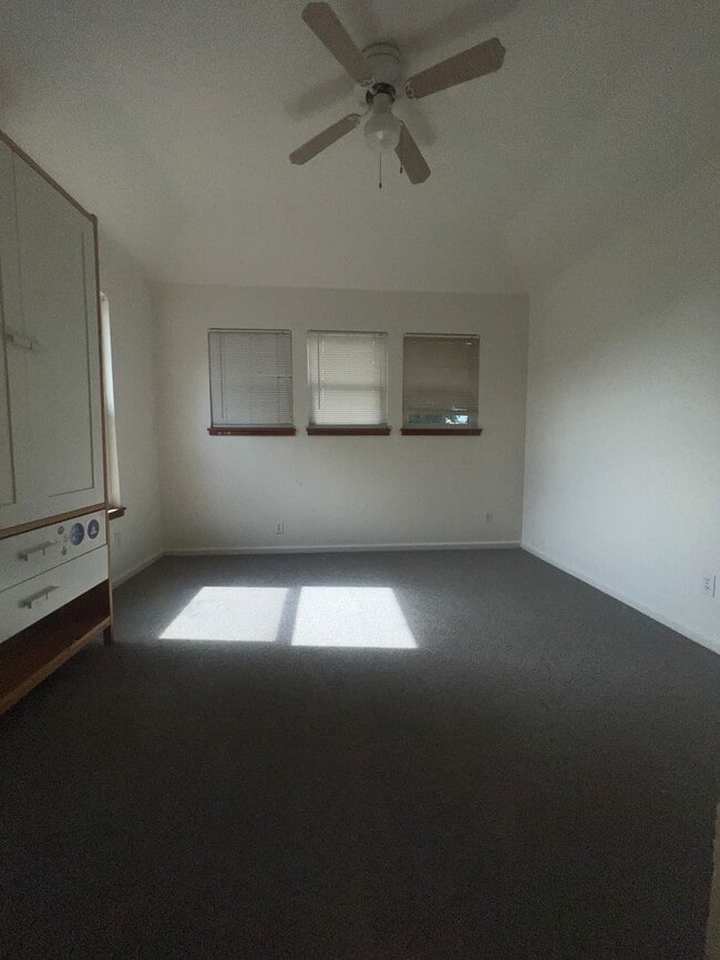 Building Photo - Charming 3-Bedroom, 2-Bath Tri-Level Home with Unfinished Basement
