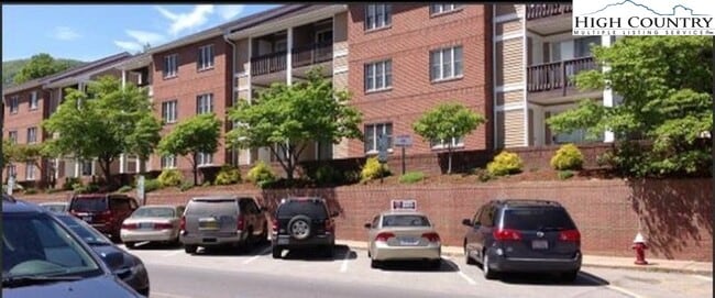 Primary Photo - 116 Grand Blvd