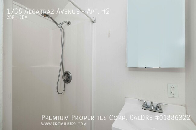 Building Photo - 1738 Alcatraz Ave