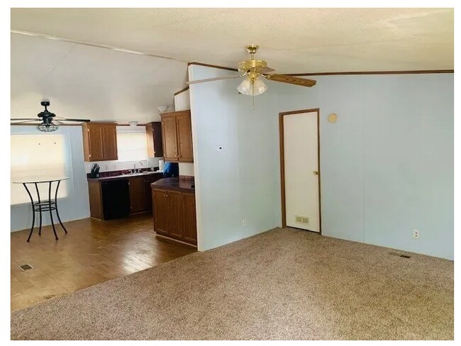 Building Photo - 1712 Bison Dr