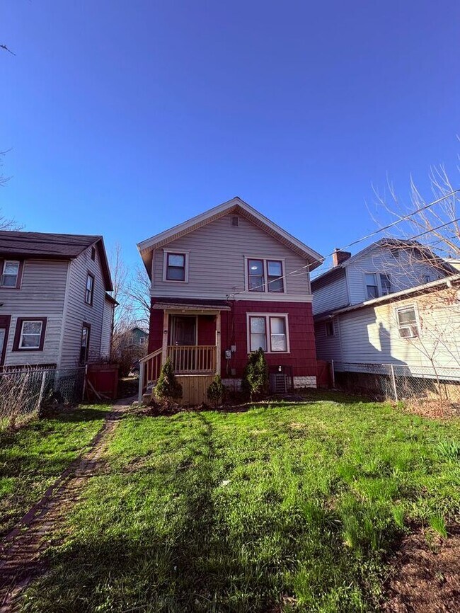 Building Photo - Charming 3 beds 1 bath in Columbus!