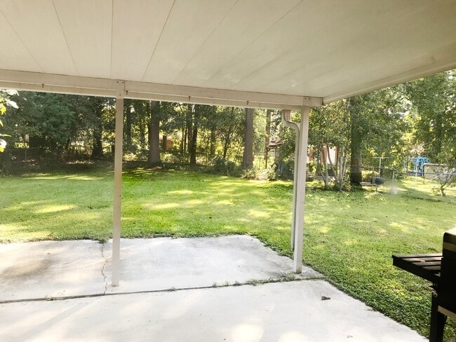 Building Photo - Adorable South Augusta Ranch Home with fen...