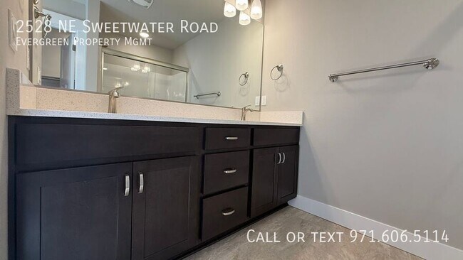Building Photo - 2528 NE Sweetwater Rd