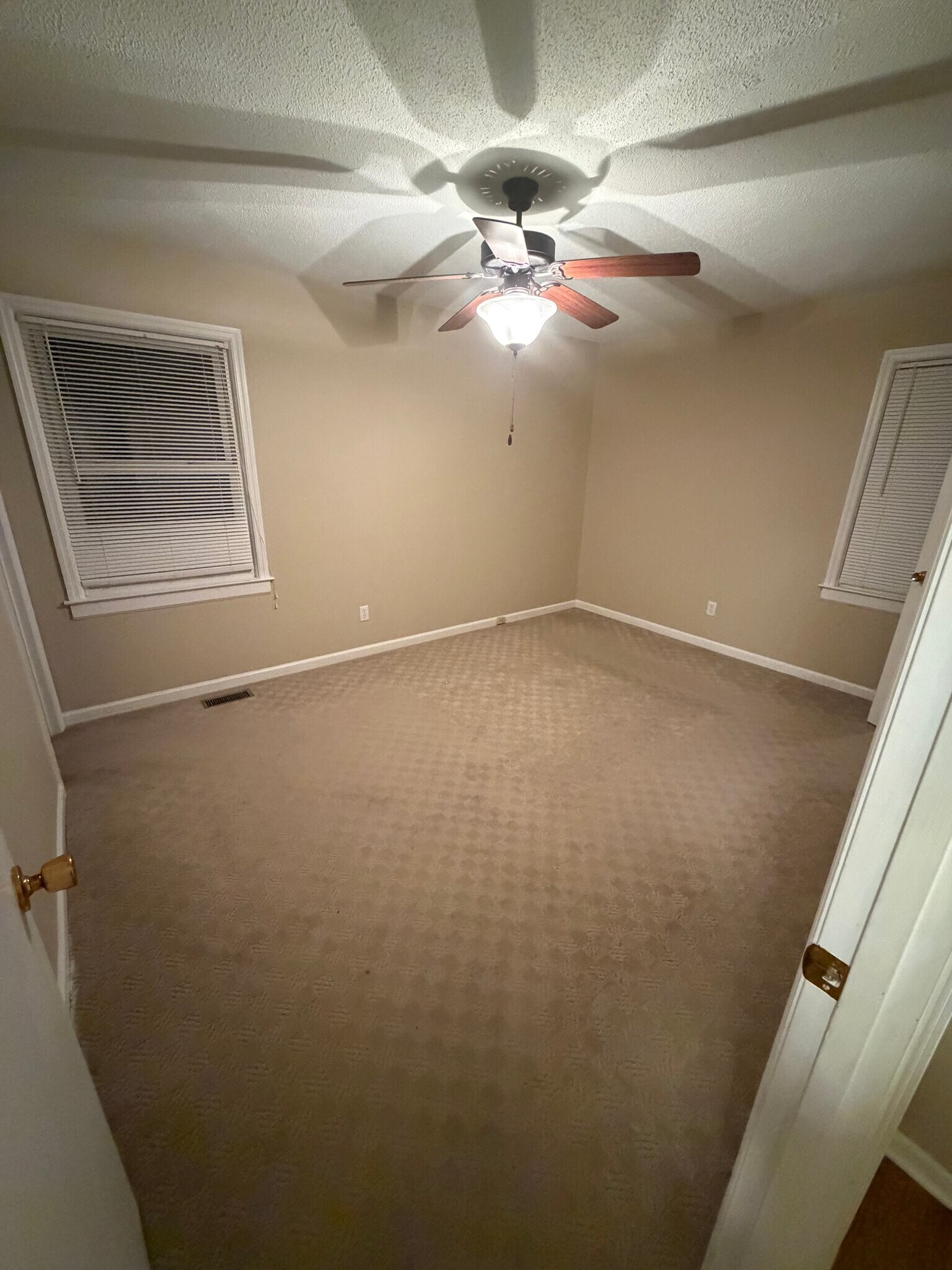 Building Photo - 280 Currituck Rd