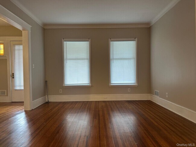 Building Photo - 24 Innis Ave