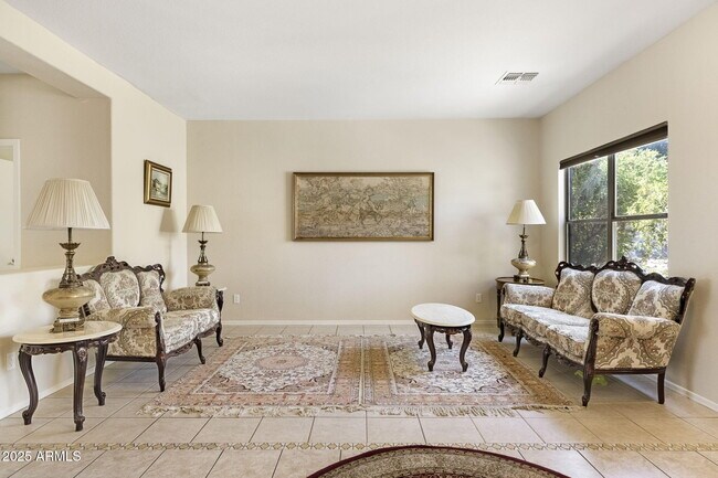 Building Photo - 9025 S 6th St