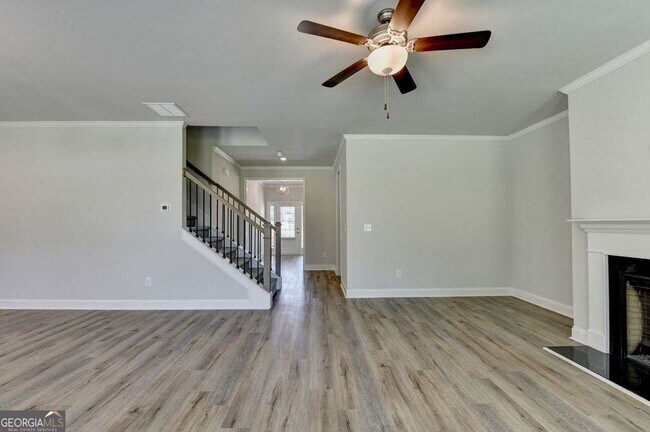 Building Photo - 7309 Yewtree Dr