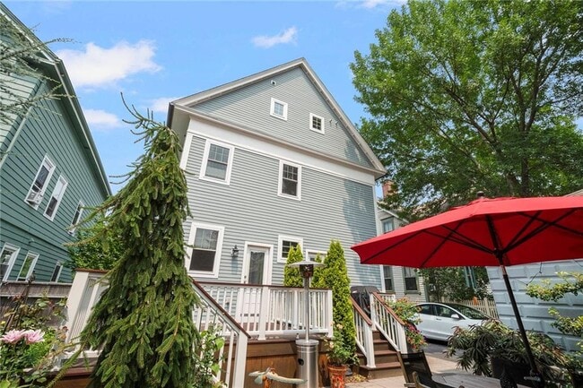 Building Photo - 597 Angell St