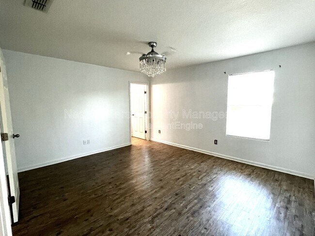 Building Photo - 8314 Thor St