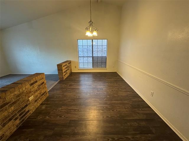 Building Photo - 2905 Woodlark Dr