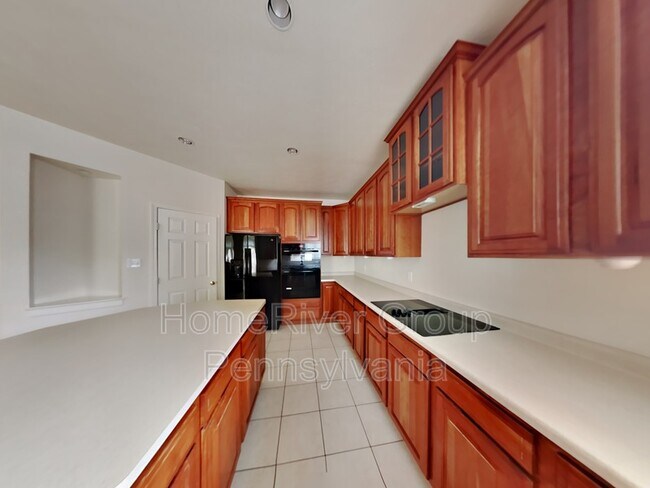 Building Photo - 145 Tanglewood Dr