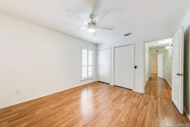 second bedroom - 7815 Broadway St