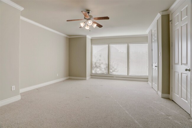 Building Photo - 9133 Creekstone Lake Dr