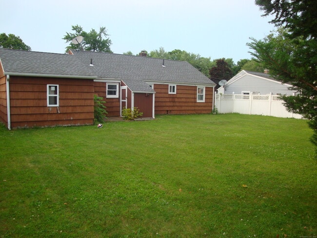 Building Photo - 139 Crescent Dr