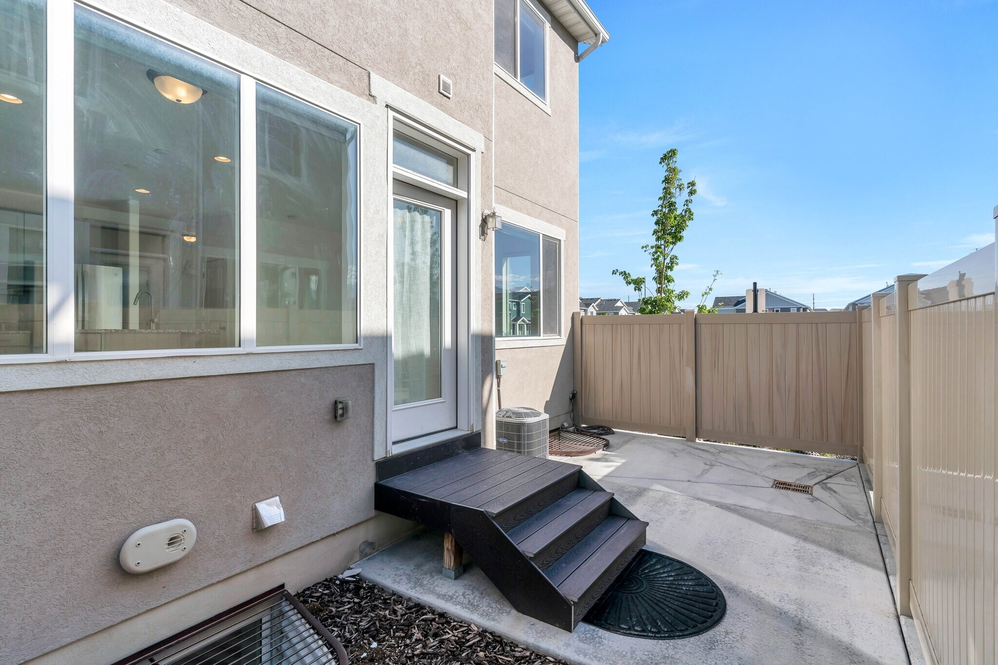 Building Photo - 15167 S Wild Horse Wy