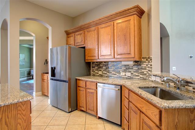 Building Photo - 8016 Ambiance Way