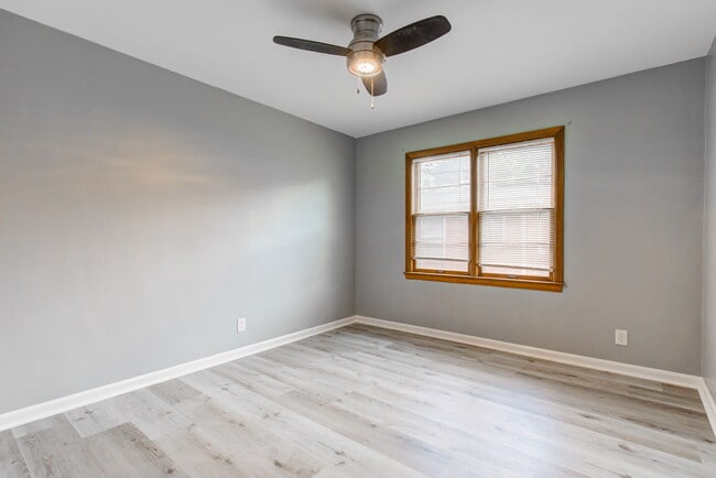 Building Photo - 4610 Rookwood Ave