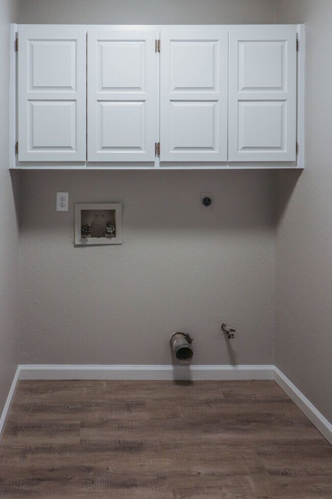 Building Photo - Total Remodel in Bentree - 3bed 2 bath!