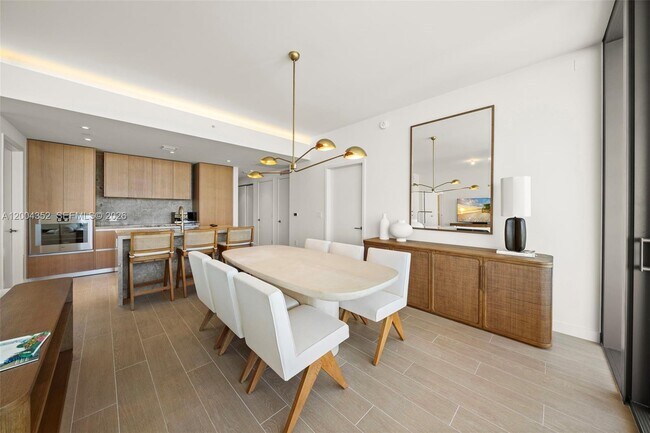 Building Photo - 500 Alton Rd