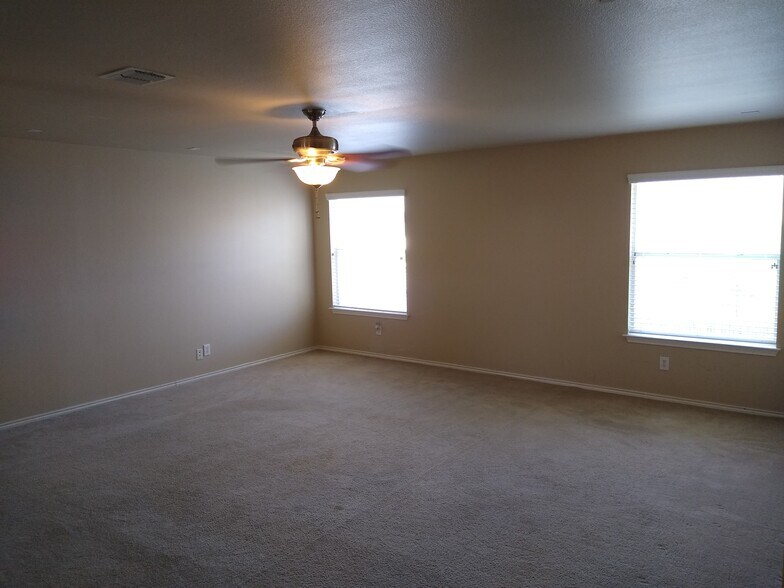 Gameroom (Pre-Remodel) - 10951 Mustang Spring