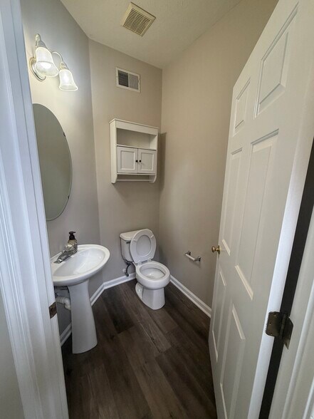 Building Photo - 5200 Torrington Cir