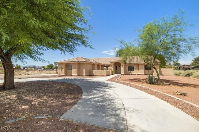Primary Photo - 6171 Starlight Dr