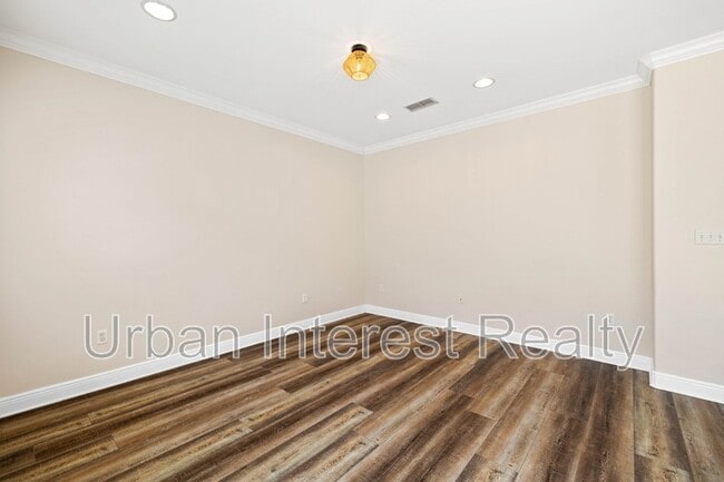 Building Photo - 164 Dominica Ct
