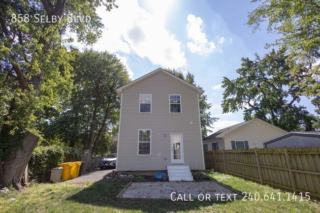 Building Photo - 858 Selby Blvd