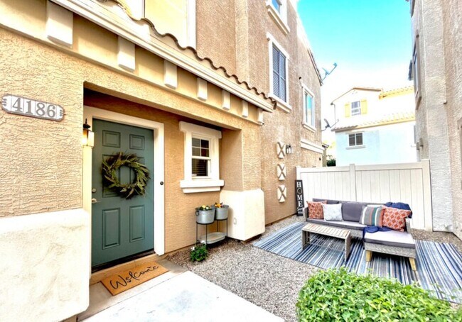 Building Photo - 4186 E Jasper Dr